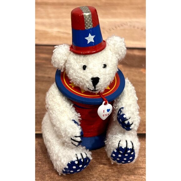 2003 HALLMARK ORNAMENT QXG2499 BEARING THE COLORS TEDDY BEAR THIMBLE SPOOL FLAG - Picture 1 of 13